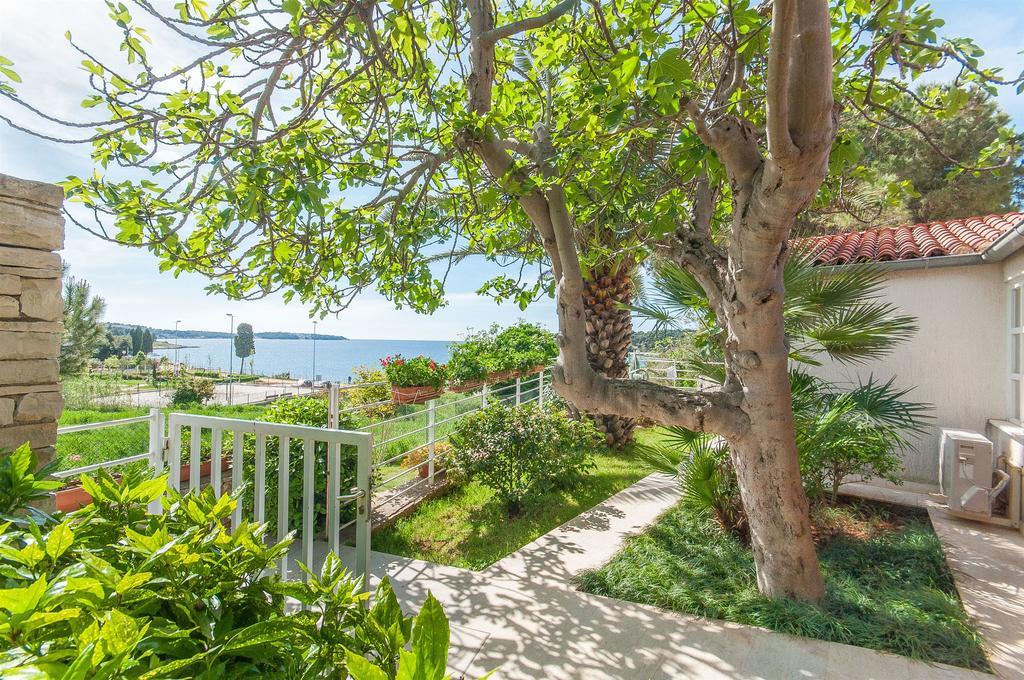 Apartments Petra Near Beach Veruda Екстер'єр фото