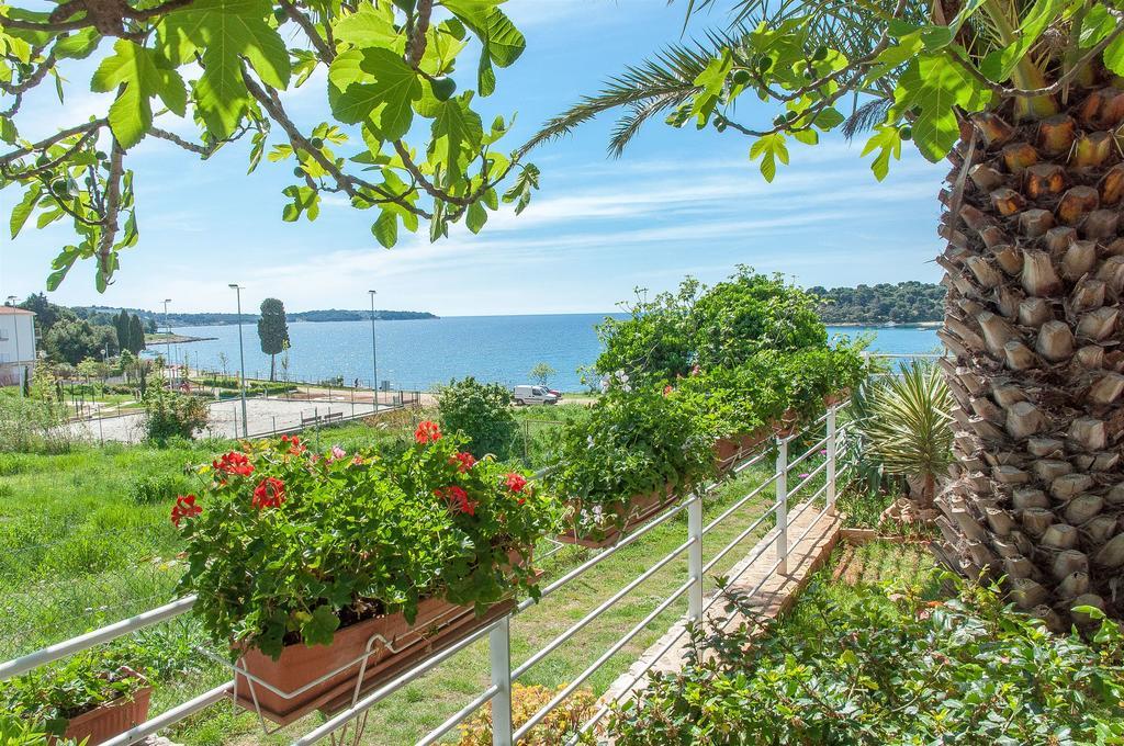 Apartments Petra Near Beach Veruda Екстер'єр фото