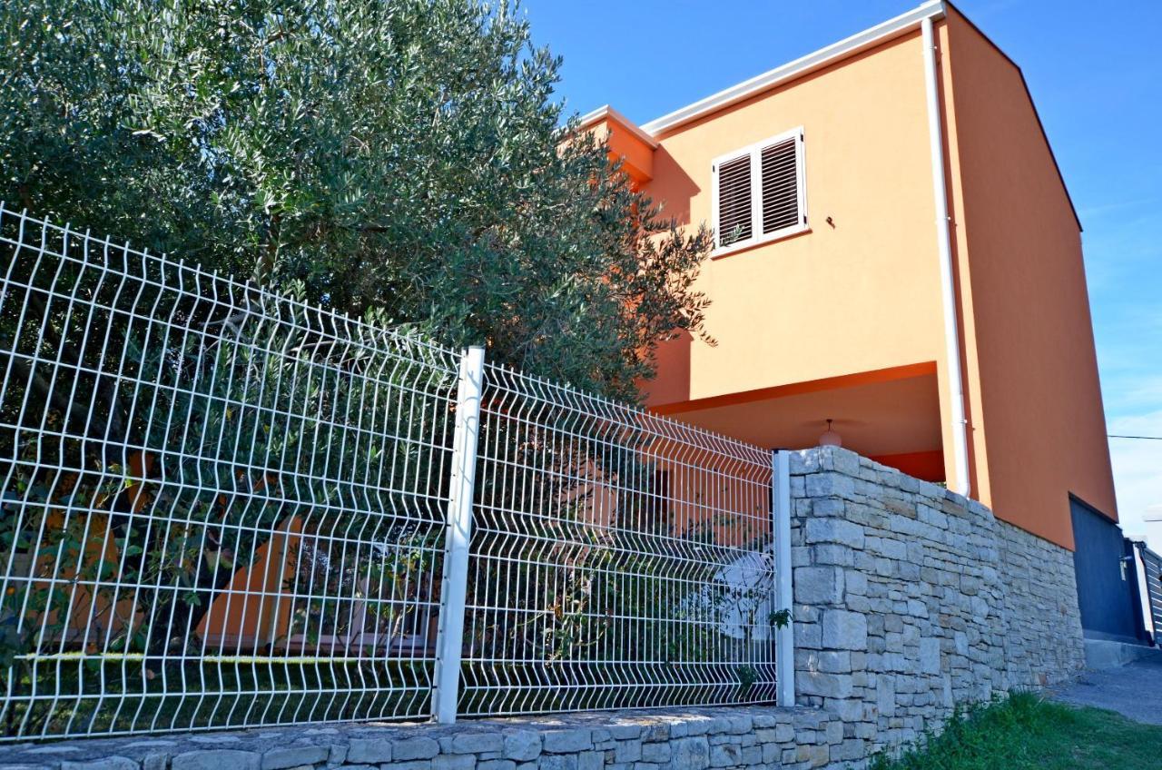 Apartments Petra Near Beach Veruda Екстер'єр фото